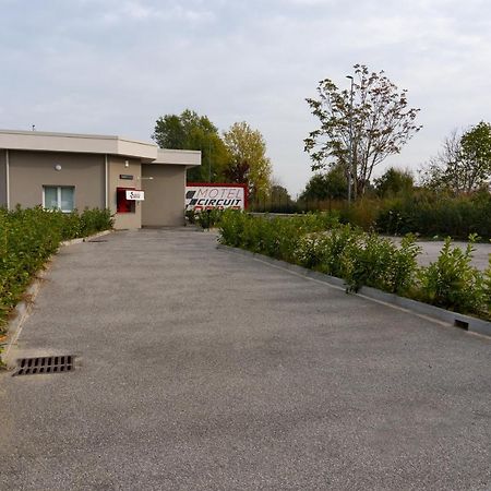 Motel Circuit Drive Cingia De' Botti Exterior photo
